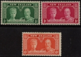 1935 New Zealand SG573-5  KGV Silver Jubilee set  mounted mint.  Cat. value £20.00