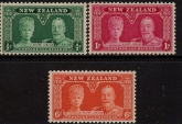 1935  New Zealand   - SG.573-5 KGV Silver Jubilee set mounted mint.  cat. value £20.00
